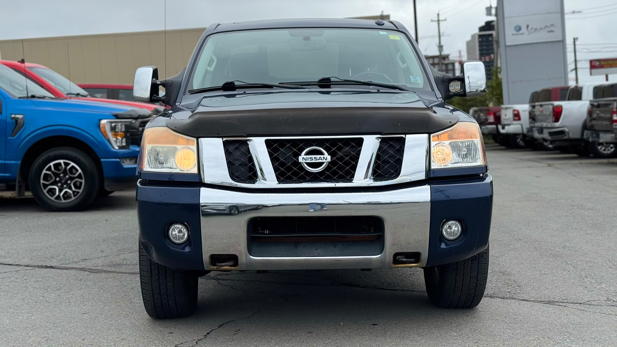 Nissan Titan
