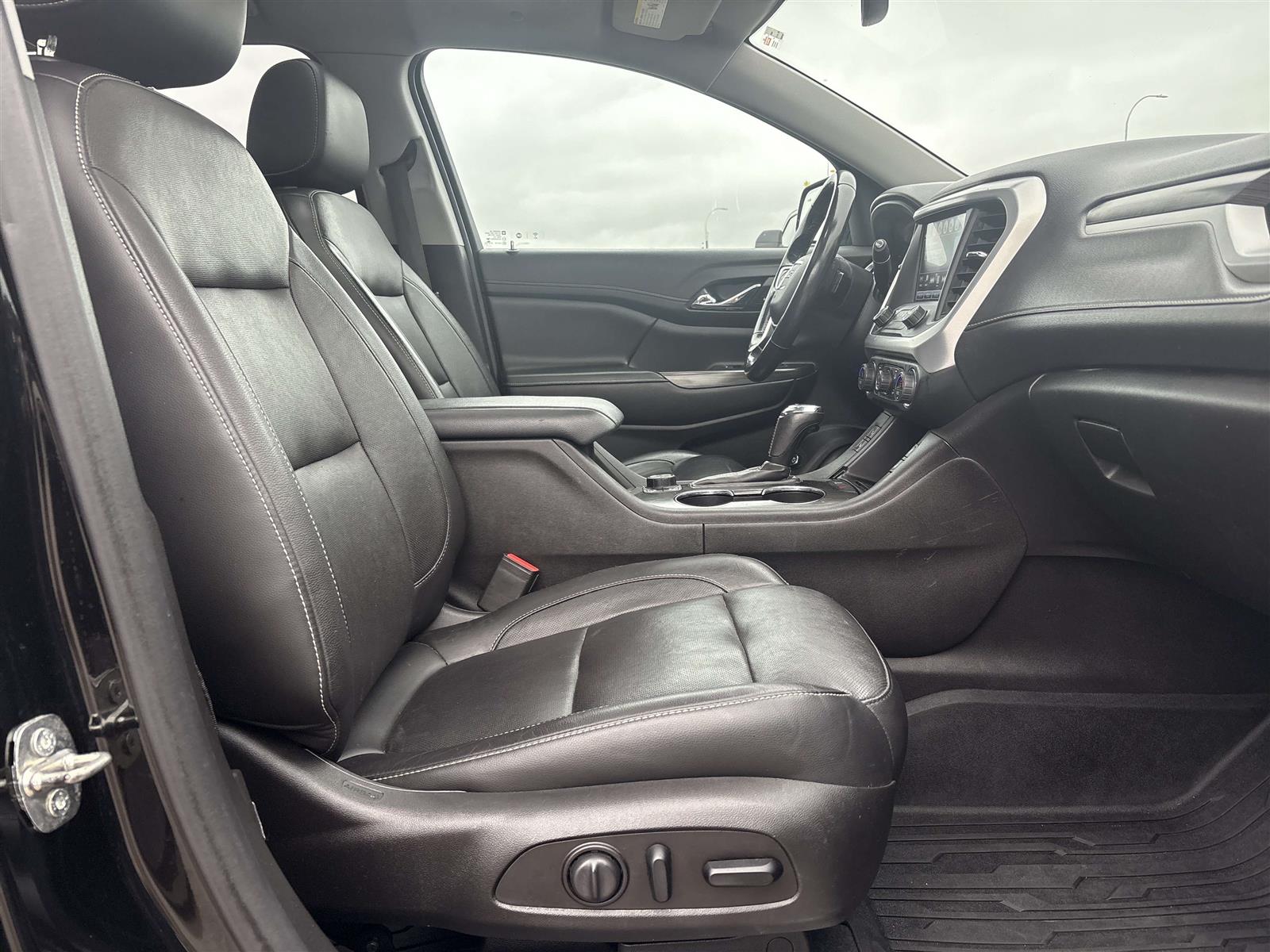 GMC Acadia