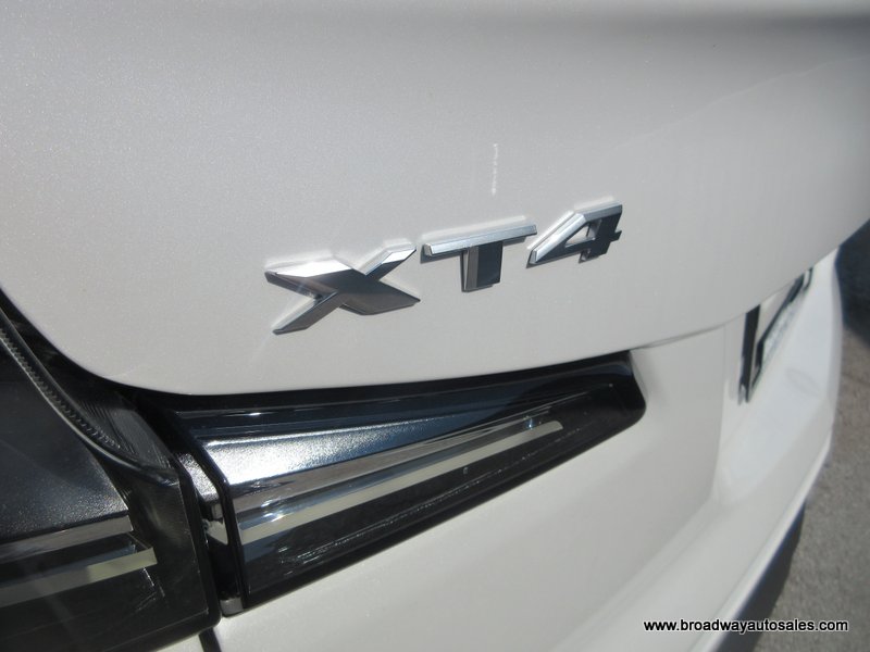 Cadillac XT4
