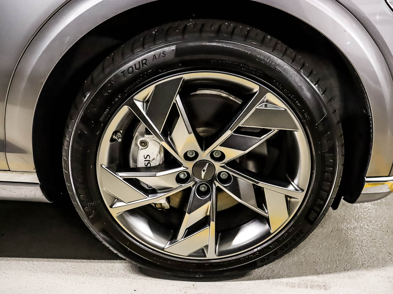 Genesis Electrified GV70