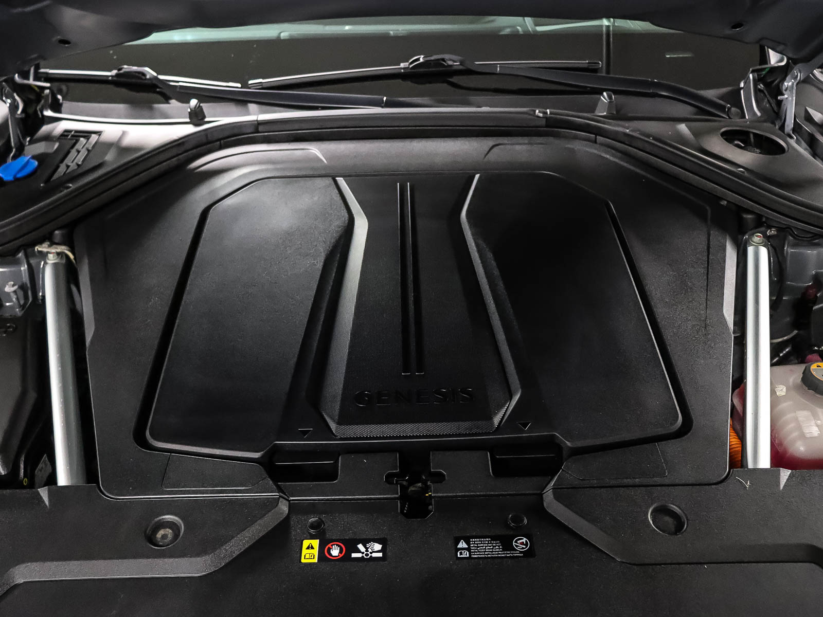 Genesis Electrified GV70