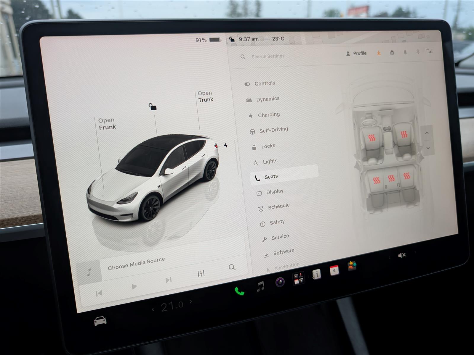 Tesla MODEL Y