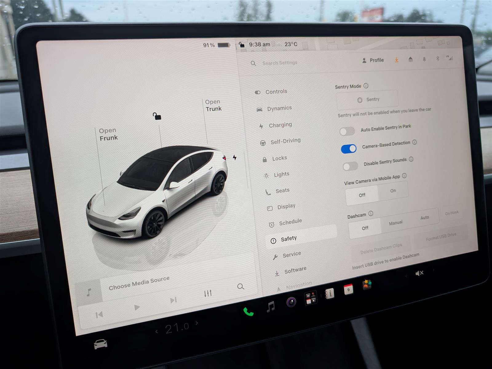 Tesla MODEL Y