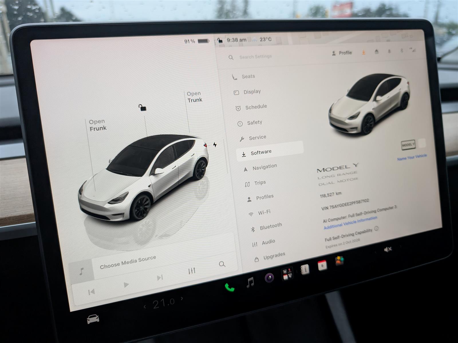 Tesla MODEL Y