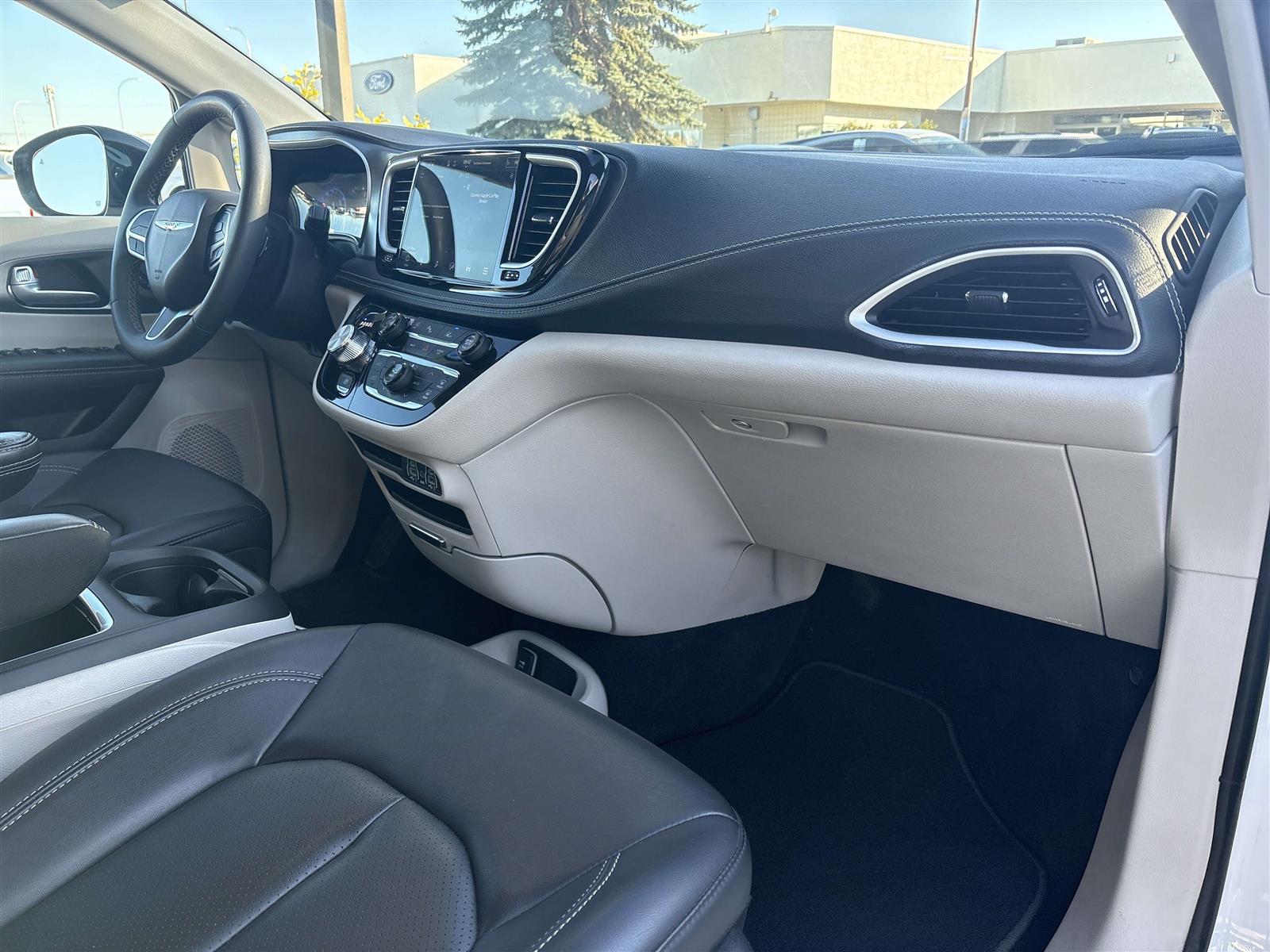 Chrysler Pacifica