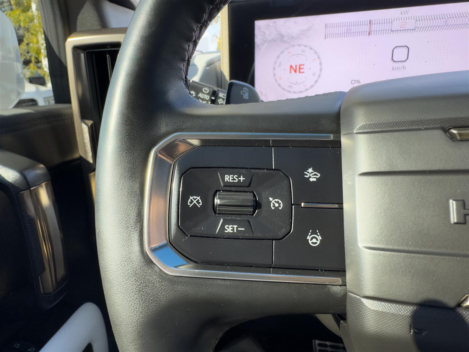 GMC HUMMER EV SUV