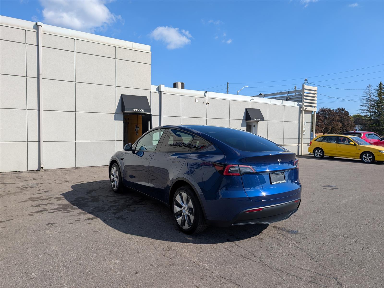 Tesla MODEL Y