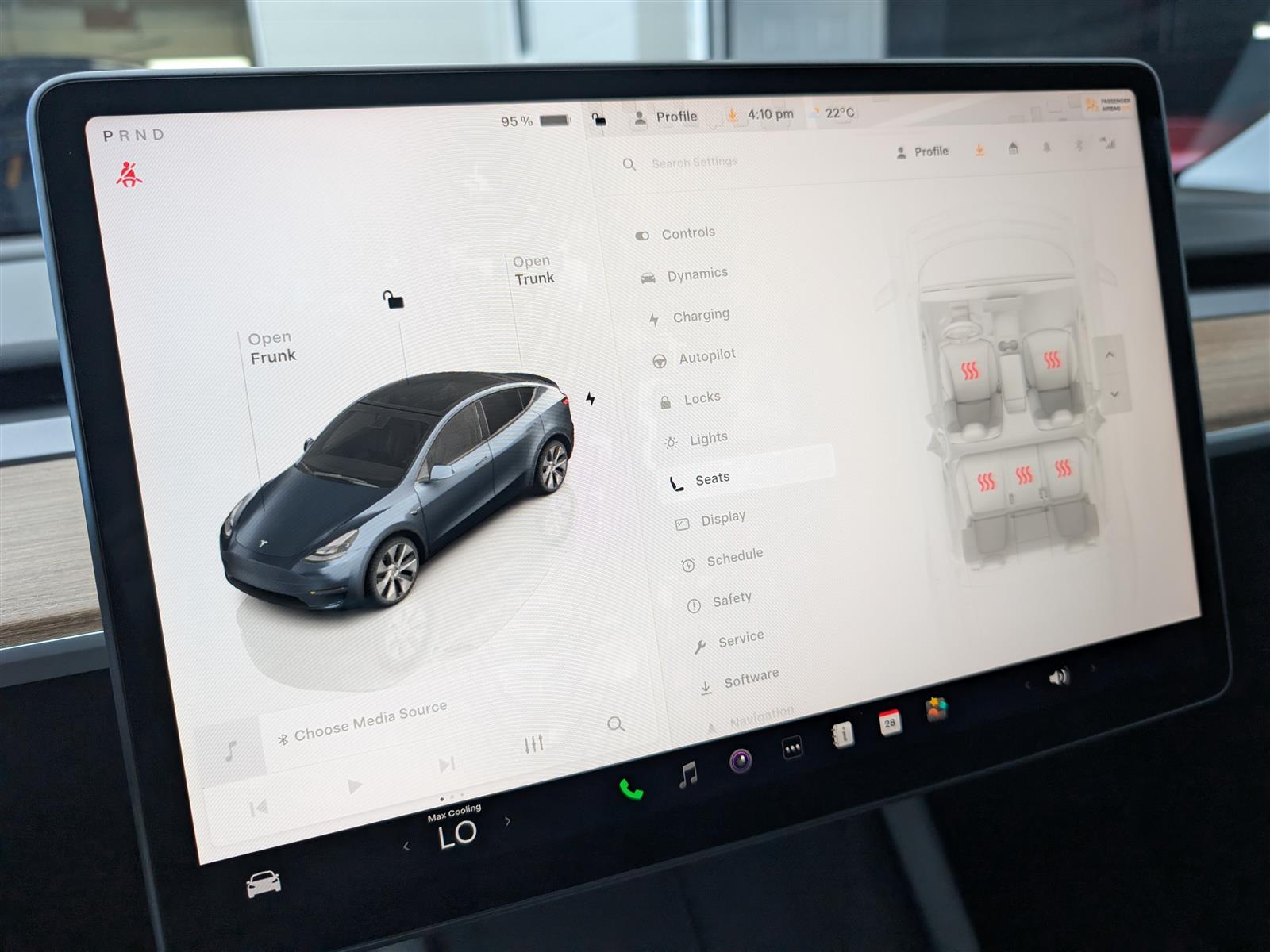 Tesla MODEL Y