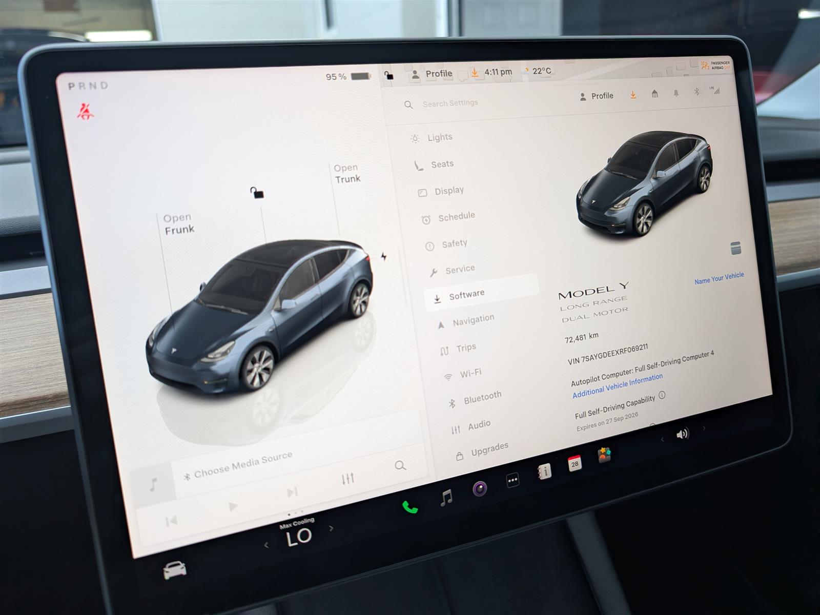 Tesla MODEL Y