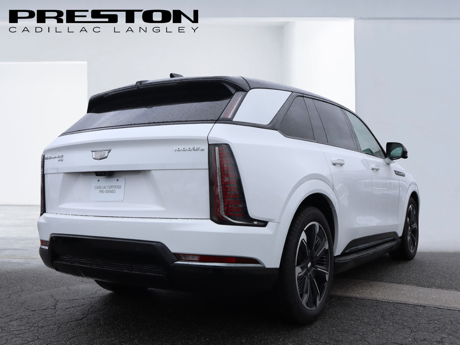 Cadillac Escalade iQ