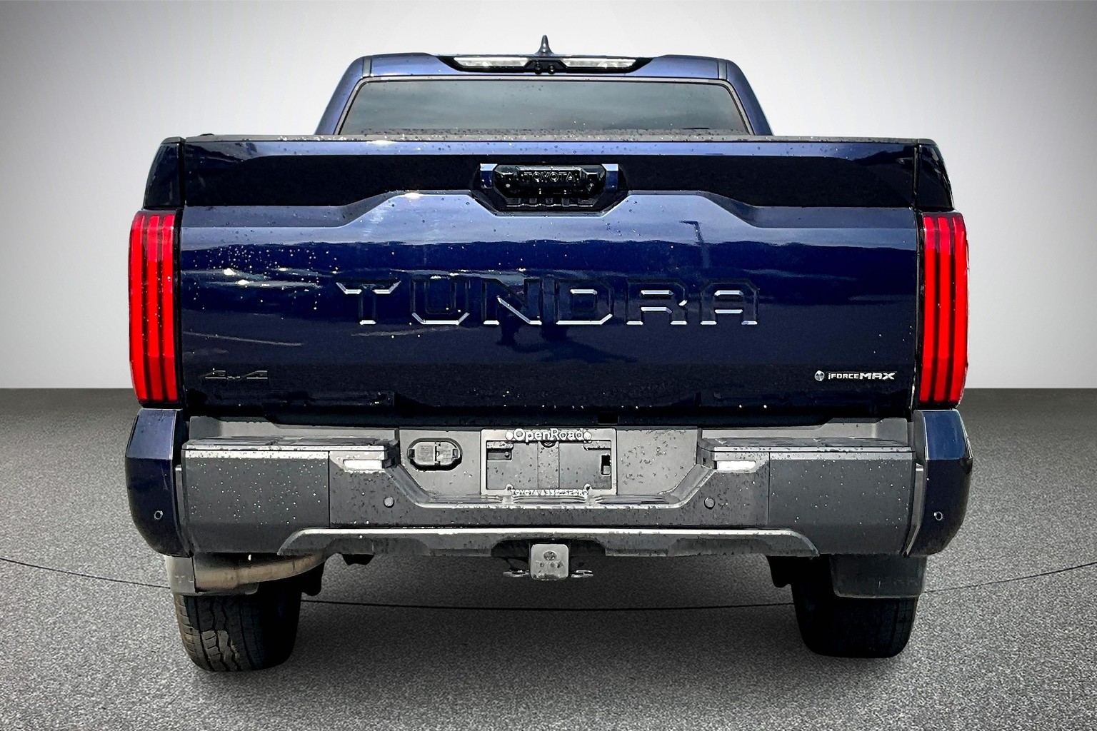 Toyota TUNDRA HYBRID