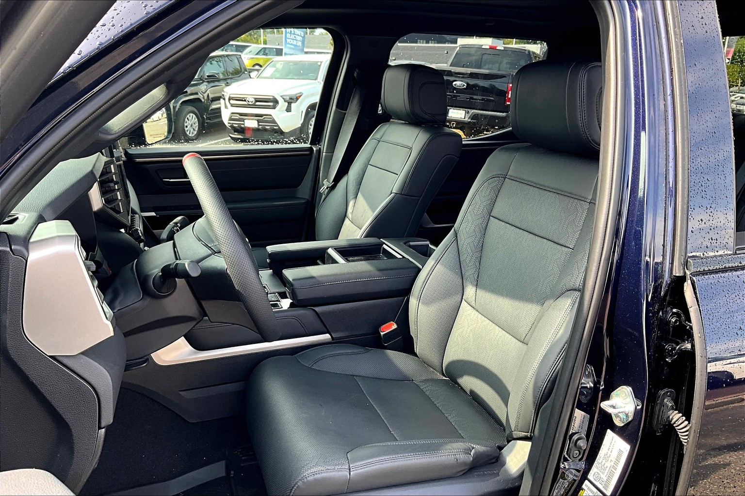 Toyota TUNDRA HYBRID